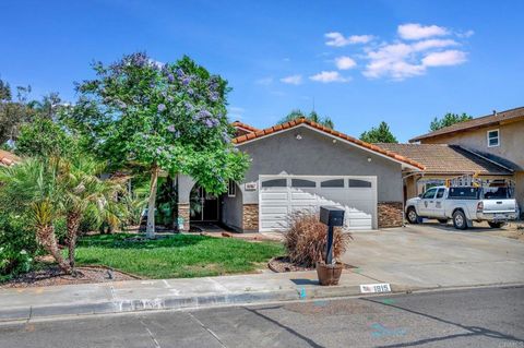 Tiny photo for 1915 Rees Road, San Marcos, CA 92069 (MLS # NDP2602178)