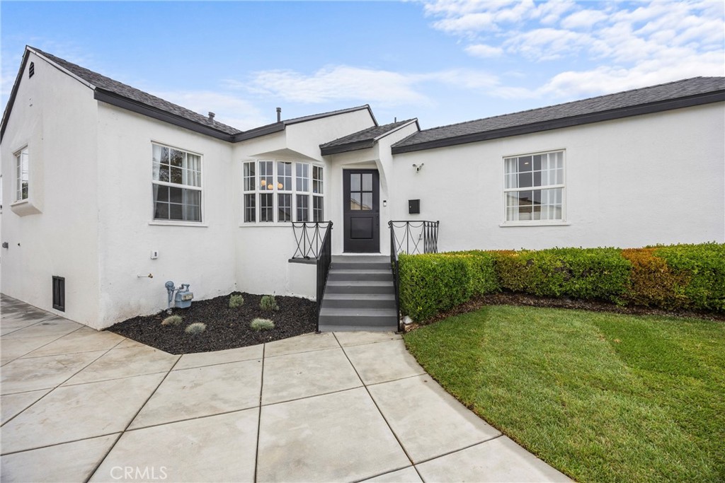 4254 W 58th Place