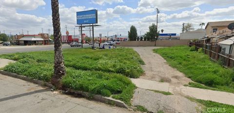 Photo of 940 Waterman Ave, San Bernardino, CA 92404 (MLS # IG26018548)