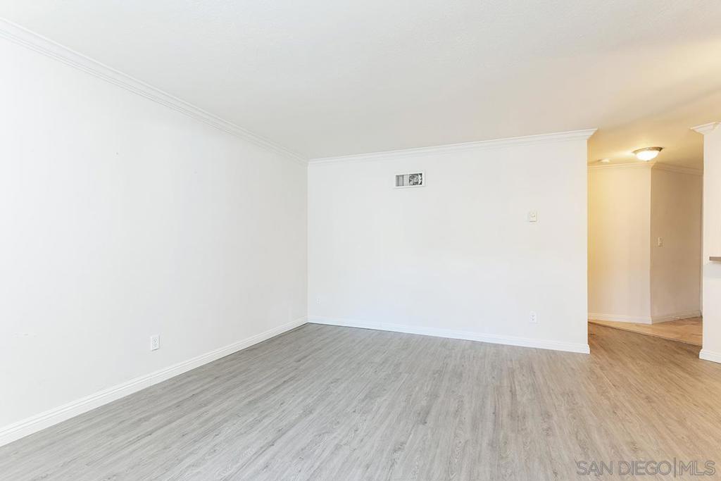 7455 Charmant Dr 1805