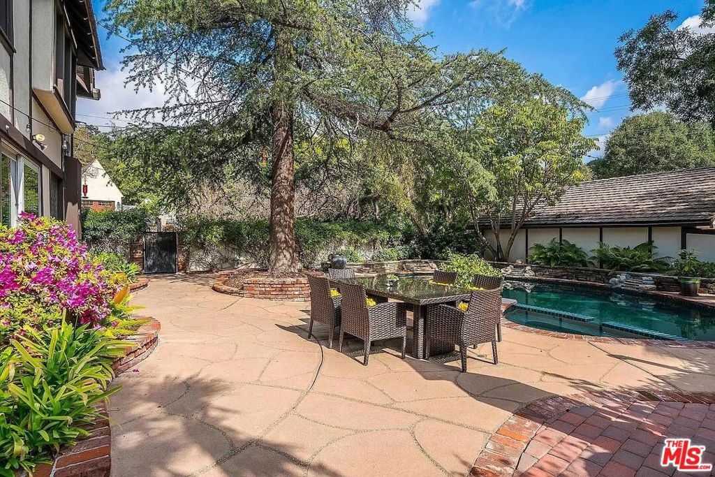 1944 Montecito Drive
