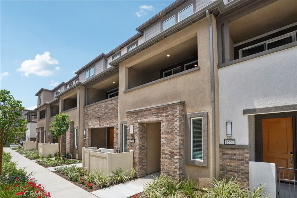 1551 Stratus Drive, Pomona CA 91768