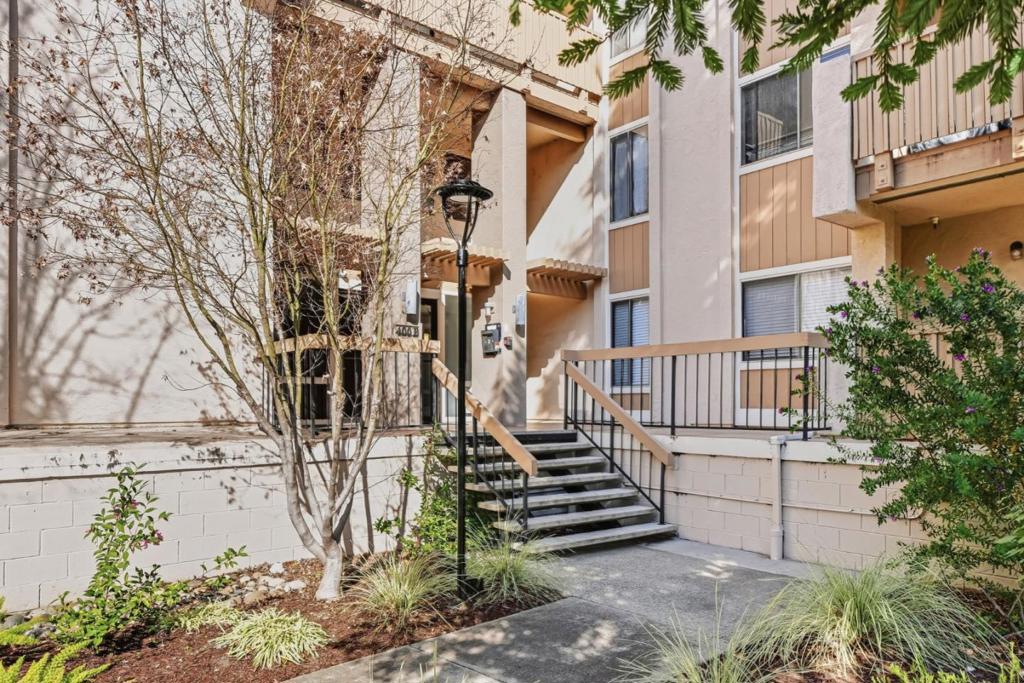 400 Ortega Avenue 216, Mountain View CA 94040