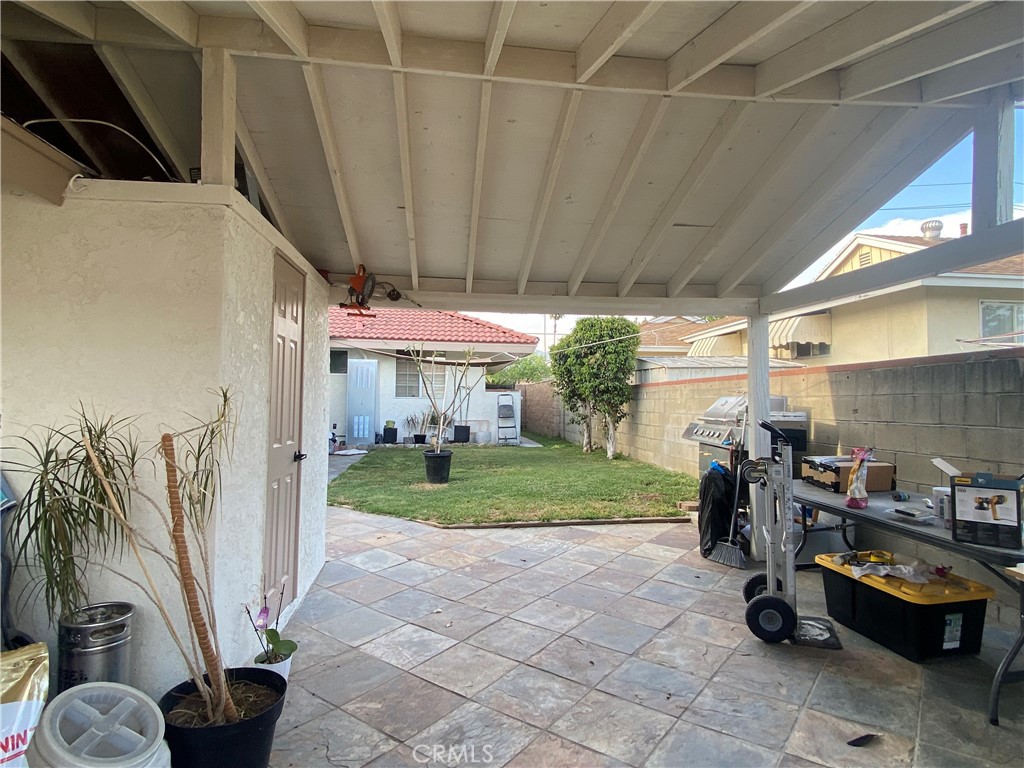 1776 San Bernardino Avenue