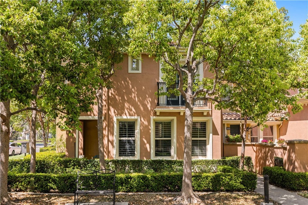 111 Chantilly, Irvine CA 92620