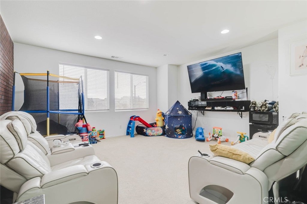 44906 Lotus Lane