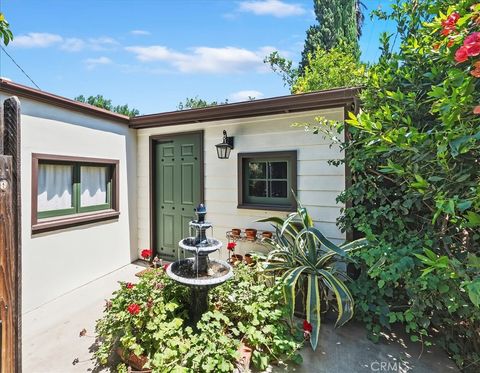 Tiny photo for 4426 Beatty Dr, Riverside, CA 92506 (MLS # IV26075441)