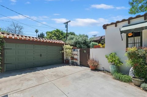 Tiny photo for 4426 Beatty Dr, Riverside, CA 92506 (MLS # IV26075441)