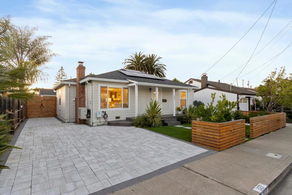 327 A Street