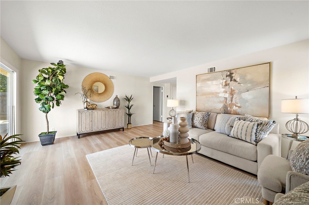 9181 El Cortez Avenue