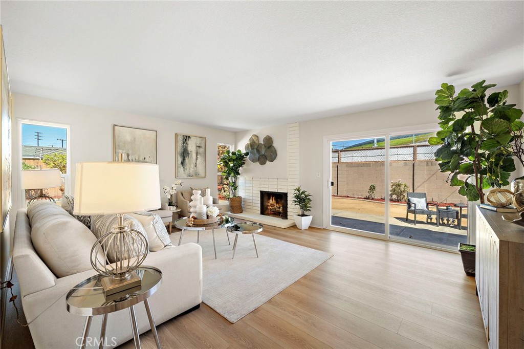 9181 El Cortez Avenue