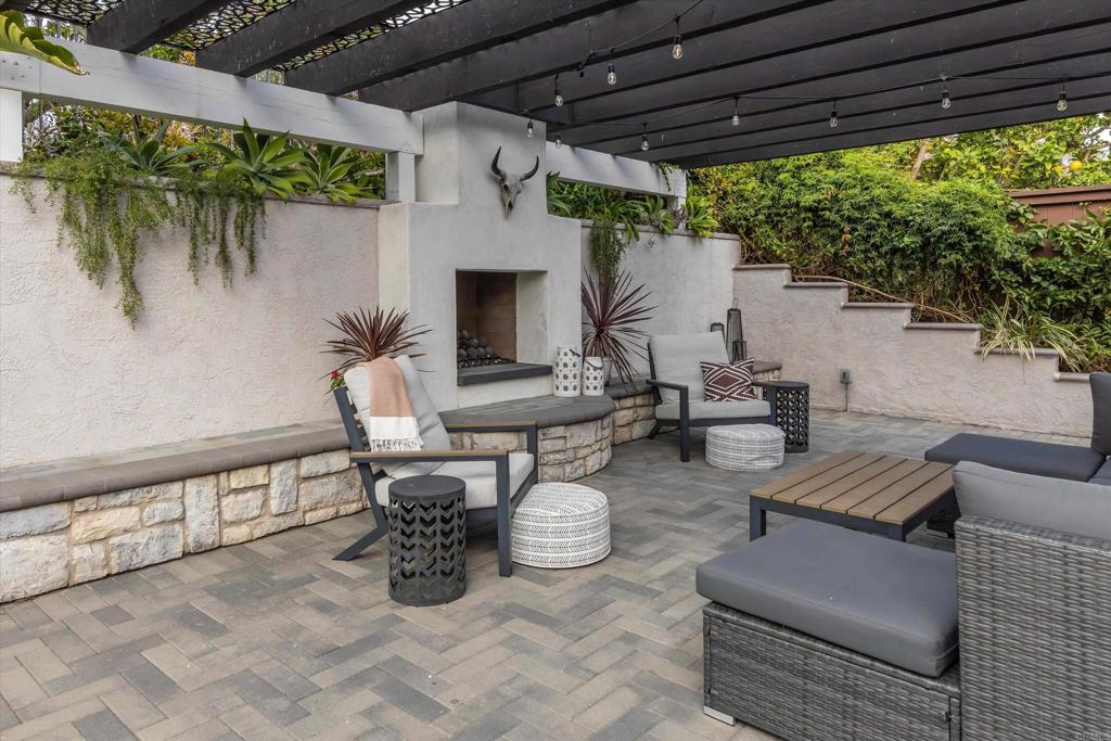 Discovery (DSCV) - Residential