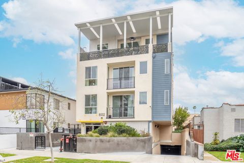 Photo of 8532 Cashio Street #101, Los Angeles, CA 90035 (MLS # 26844403)