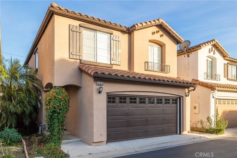 Photo of 14476 Arbor Lane, Hawthorne, CA 90250 (MLS # SB25235447)