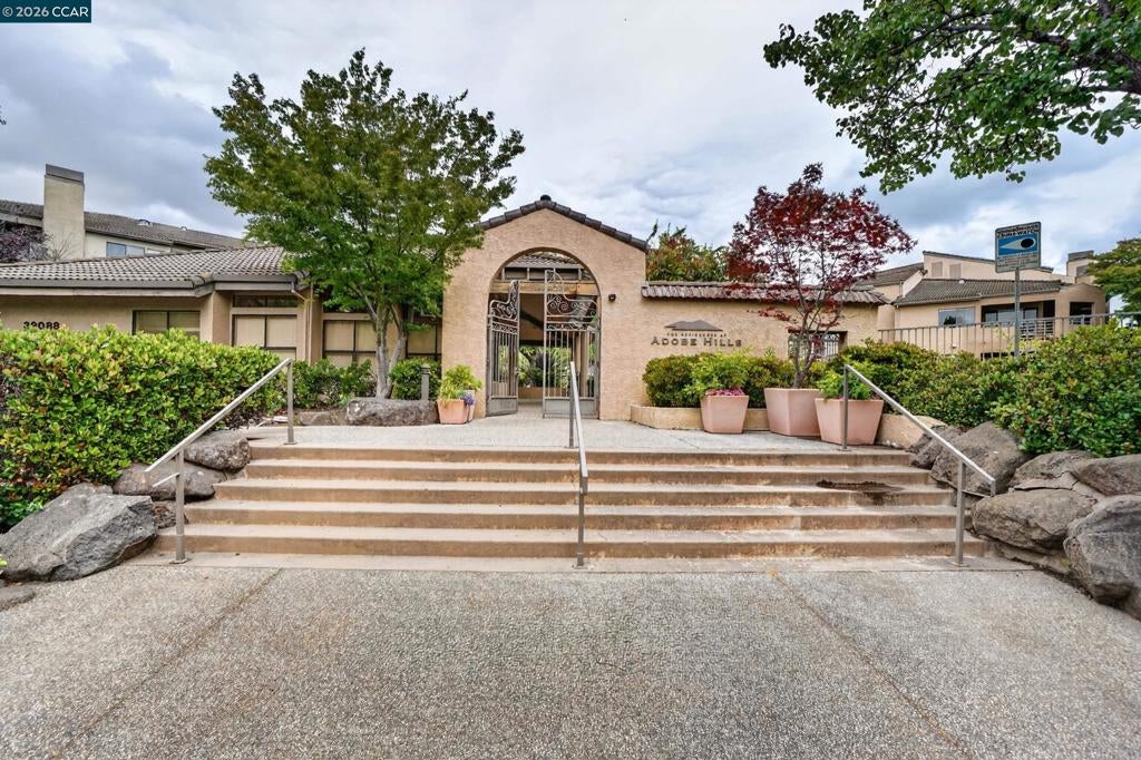 39078 Guardino Dr Dr 209, Fremont CA 94538