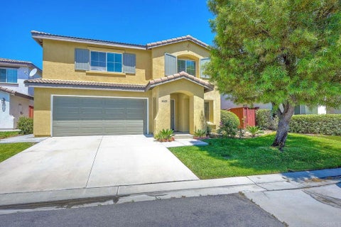 Photo of 40655 La Salle Place, Murrieta, CA 92563 (MLS # NDP2608386)