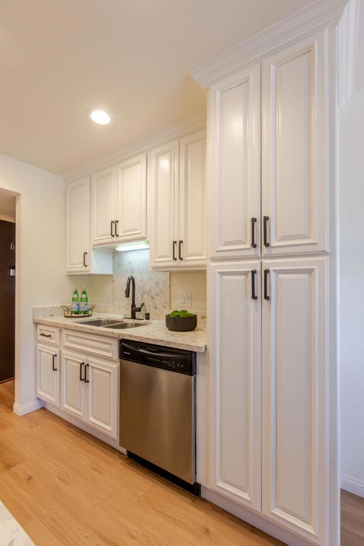 279 Tradewinds Drive 6