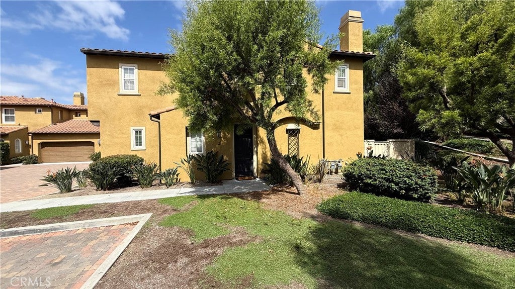 1 Paseo Vista