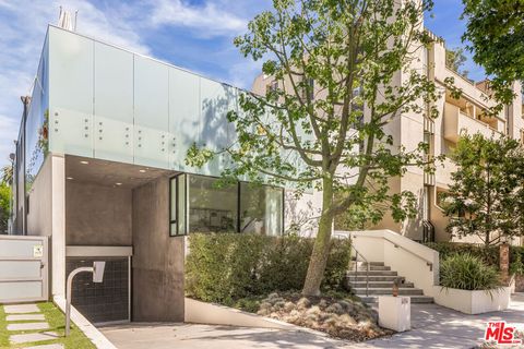 732 Huntley Drive A West Hollywood CA 90069