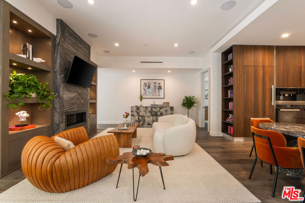 732 Huntley Drive A