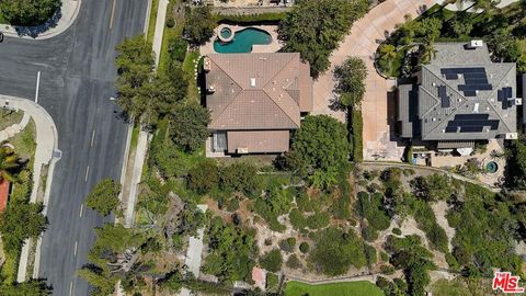 Tiny photo for 23863 Erin Place, West Hills, CA 91304 (MLS # 26829981)