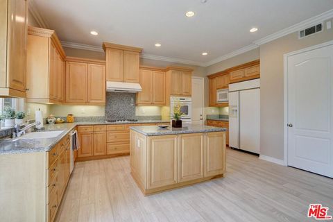 Tiny photo for 23863 Erin Place, West Hills, CA 91304 (MLS # 26829981)
