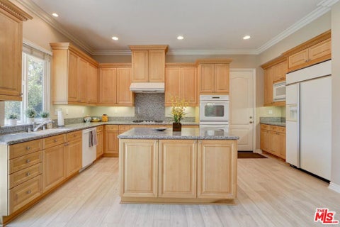 Tiny photo for 23863 Erin Place, West Hills, CA 91304 (MLS # 26829981)