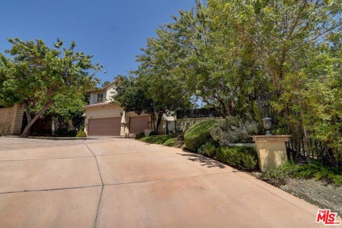 Tiny photo for 23863 Erin Place, West Hills, CA 91304 (MLS # 26829981)