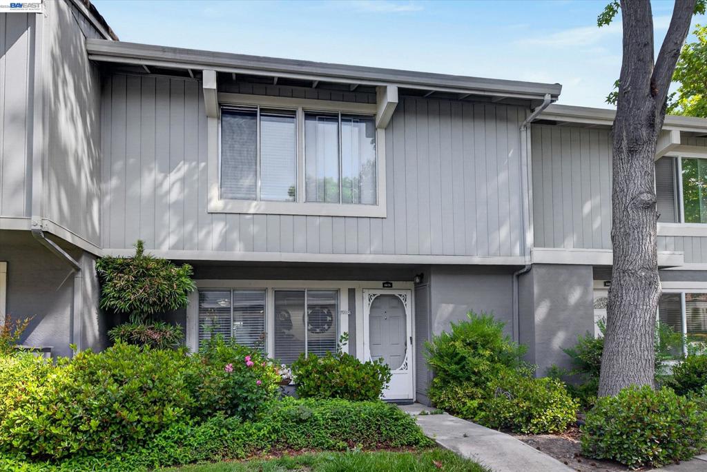 4416 Comanche Way