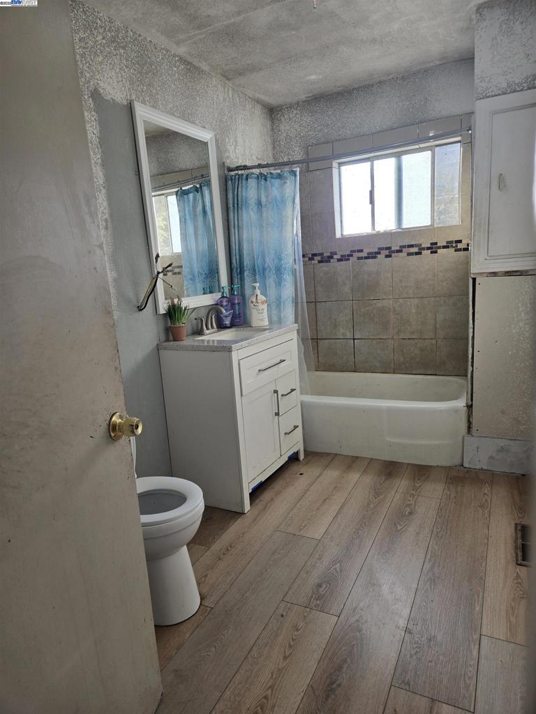 PARKER VILLAS - Residential