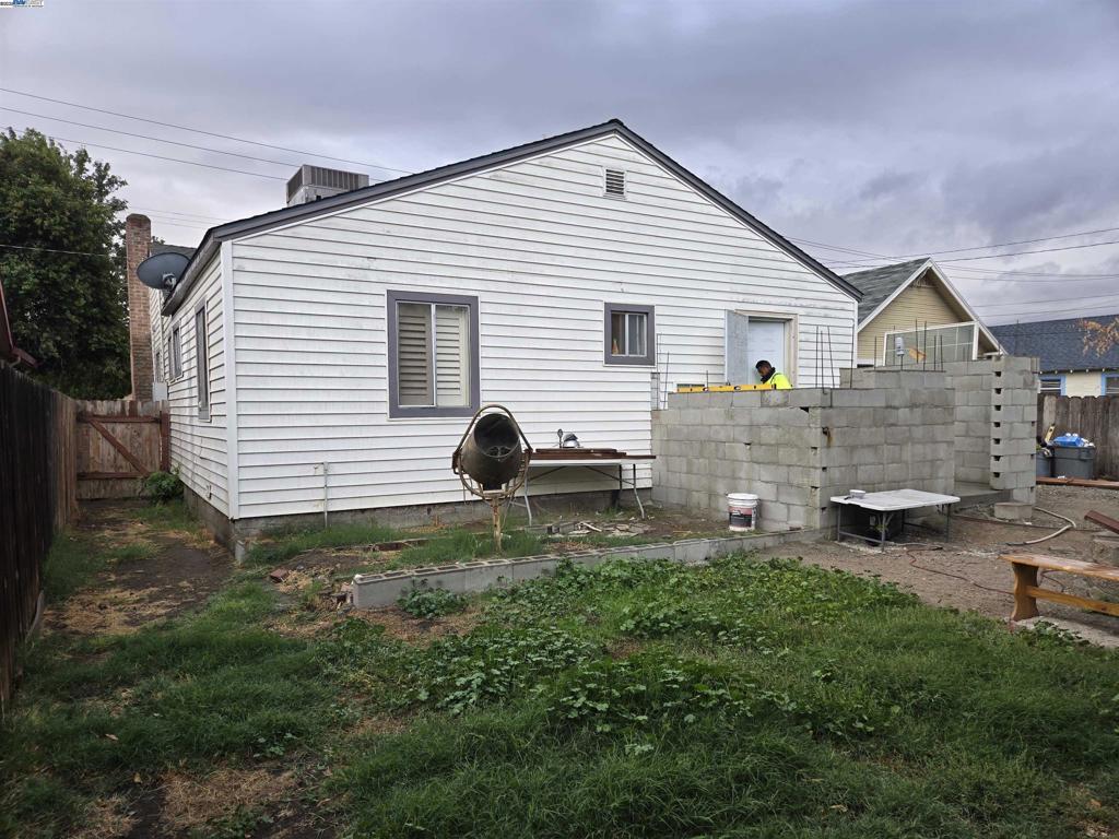 PARKER VILLAS - Residential