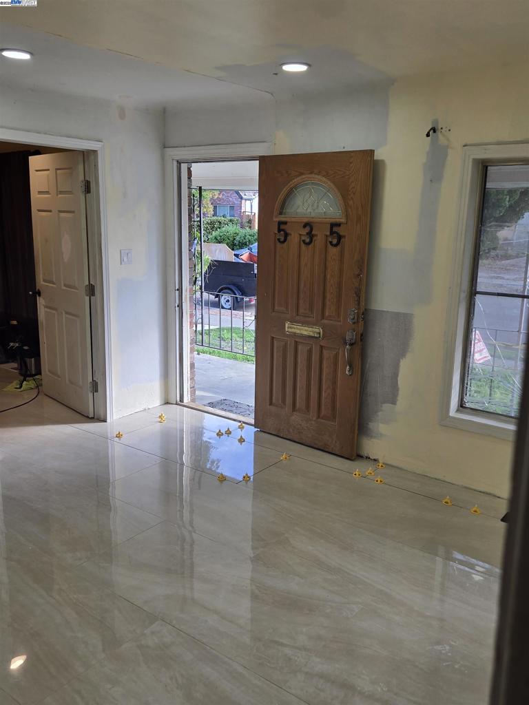 PARKER VILLAS - Residential