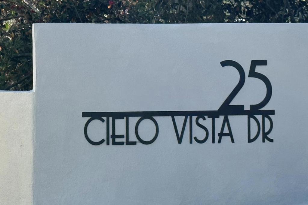 25 Cielo Vista Drive