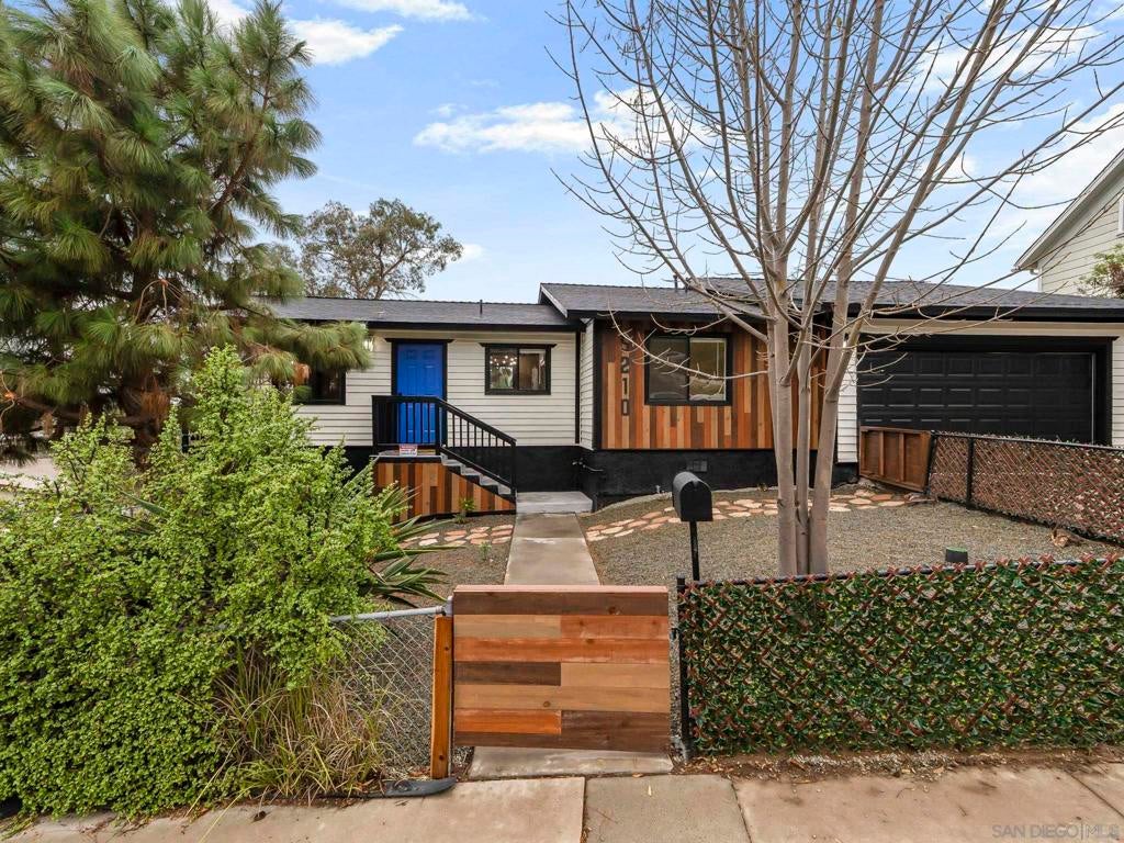 5210 Roswell