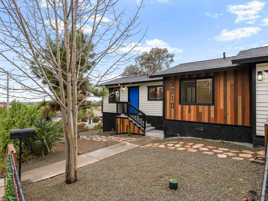 5210 Roswell