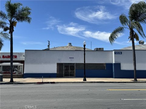 Photo of 1226 S Main Street, Santa Ana, CA 92707 (MLS # PW26081421)