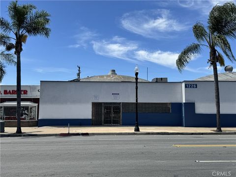 Photo of 1226 S Main Street, Santa Ana, CA 92707 (MLS # PW26081421)