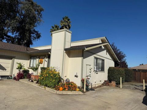 Photo of 15318 Calle Enrique, Morgan Hill, CA 95037 (MLS # ML82028191)