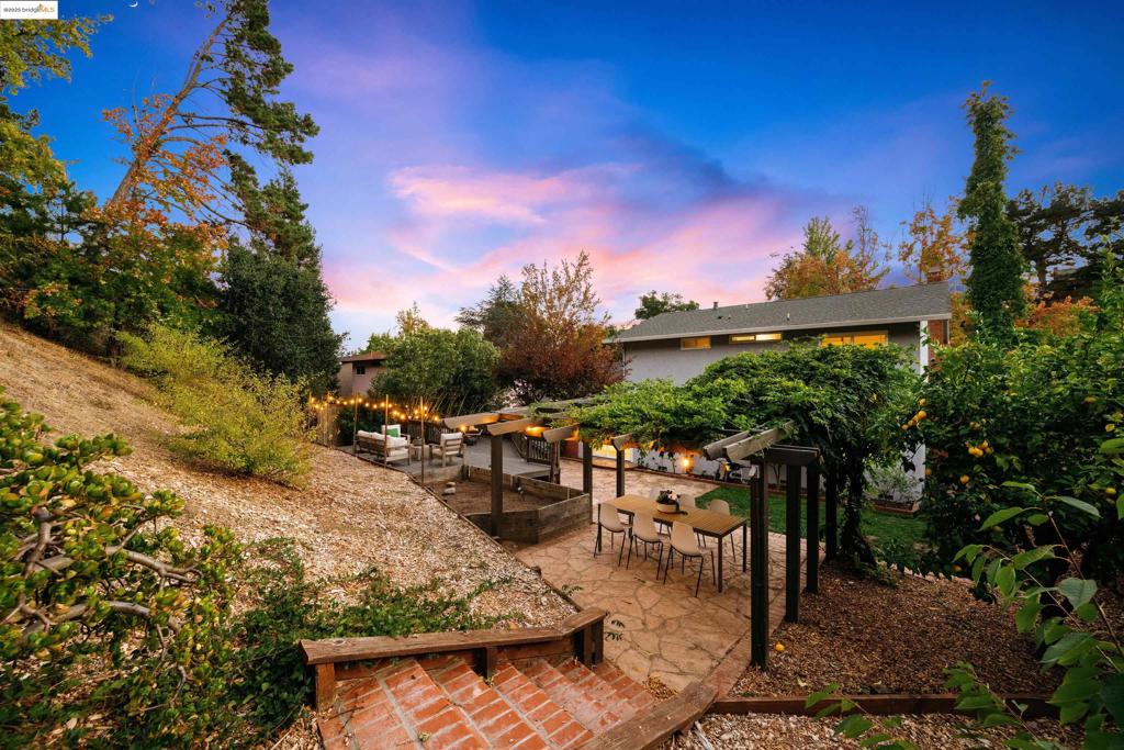 SEQUOYAH HEIGHTS - Residential