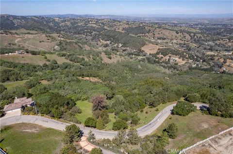 Tiny photo for 11800 San Marcos Road, Atascadero, CA 93422 (MLS # NS25226732)