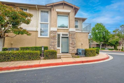 9633 West Canyon Terrace 2 San Diego CA 92123
