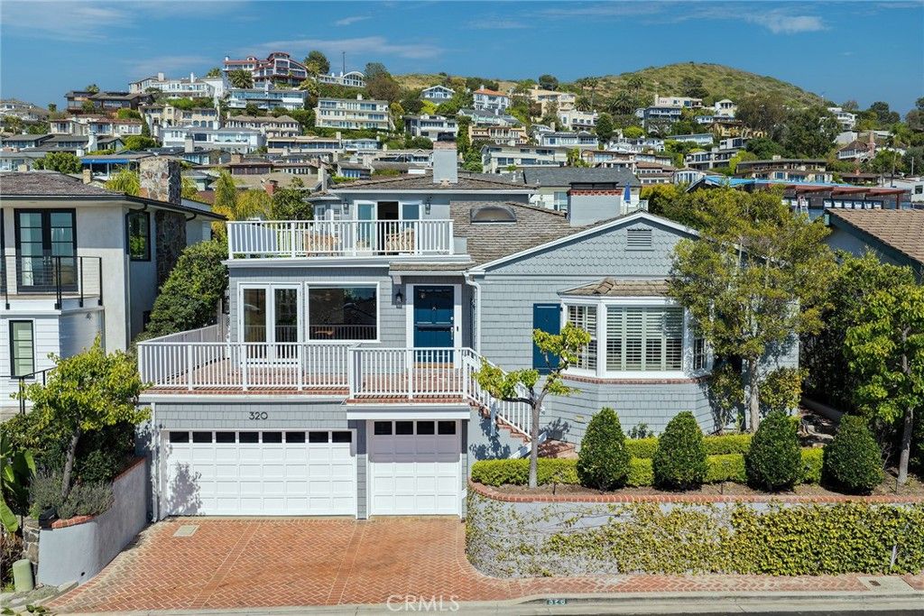Photo of 320 Emerald Bay, Laguna Beach, CA 92651 (MLS # LG26079215)
