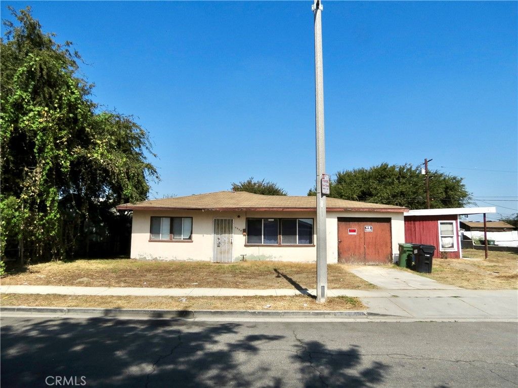Photo of 4949 E San Carlos St, Rancho Dominguez, CA 90221 (MLS # MB25238427)