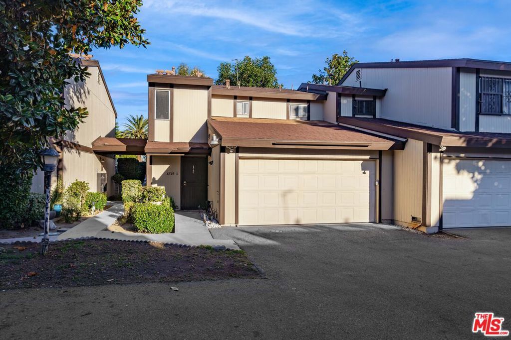 Photo of 8505 Burnet Avenue #D, North Hills, CA 91343 (MLS # 25607475)