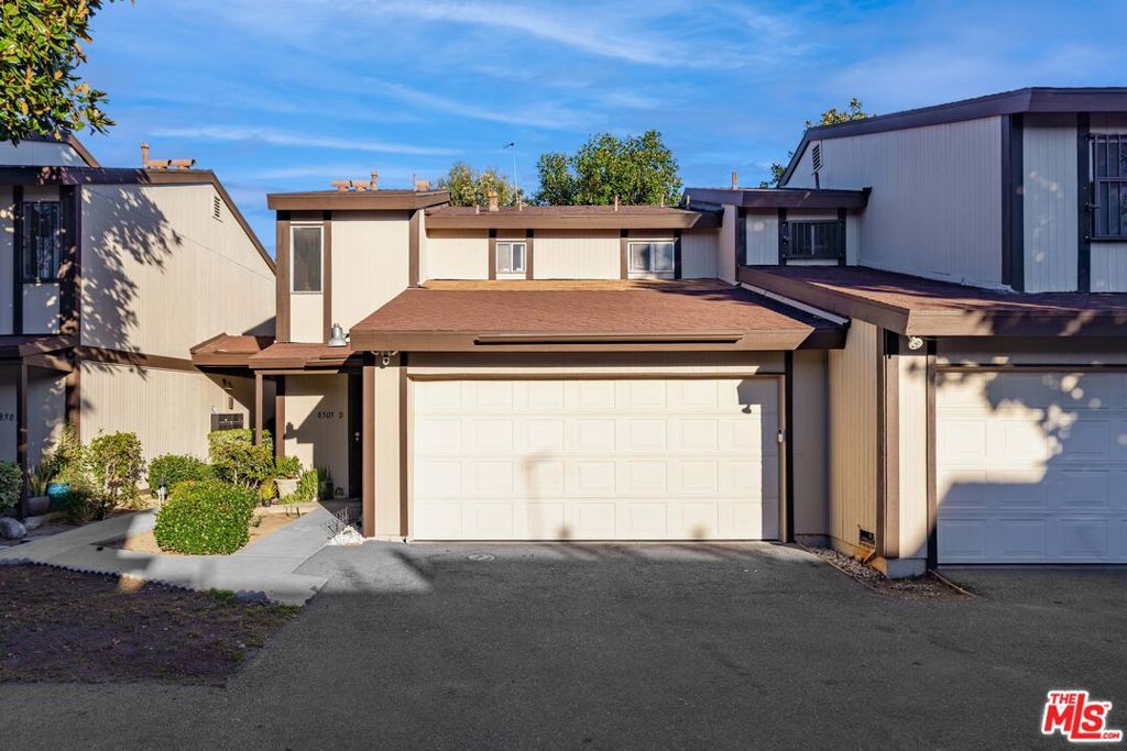 Photo of 8505 Burnet Avenue #D, North Hills, CA 91343 (MLS # 25607475)