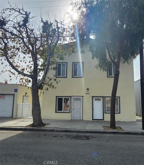 1000 E Burnett Signal Hill CA 90755