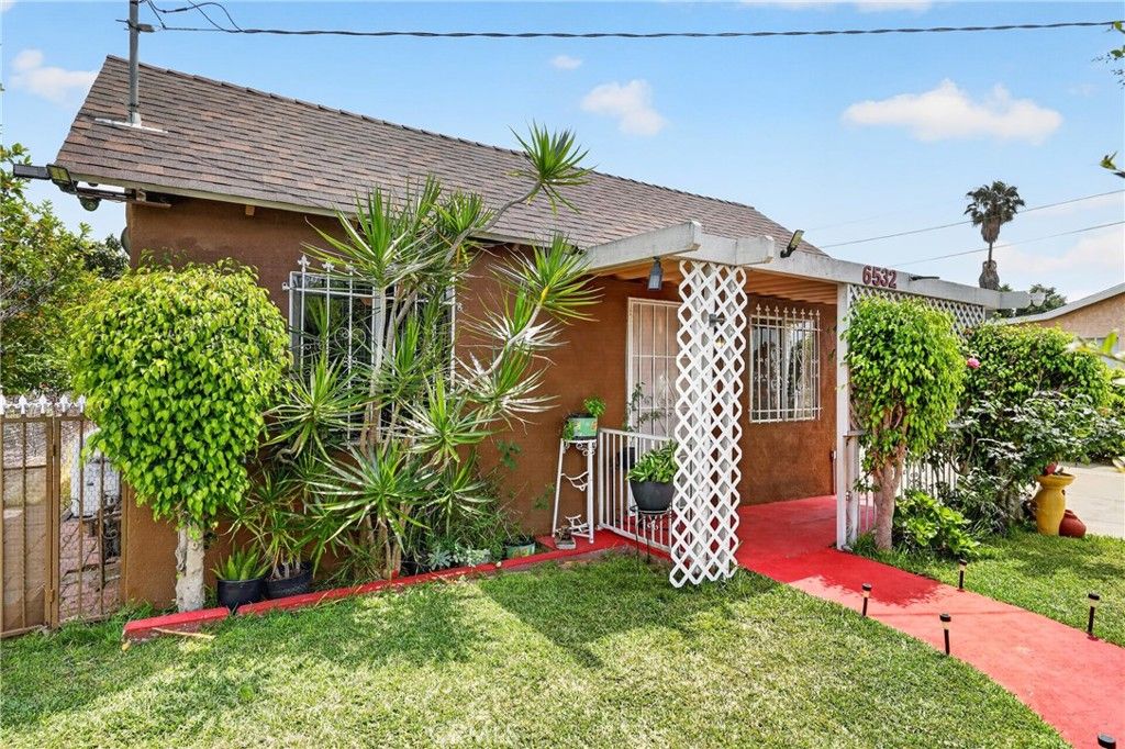 listing image 130726356265768029266