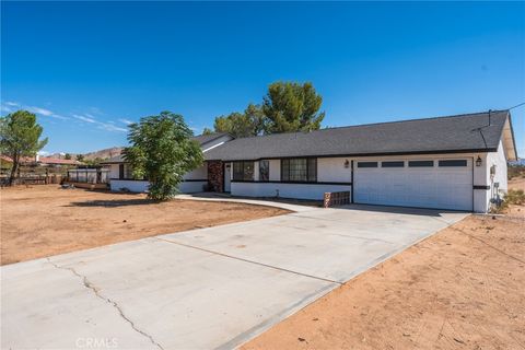 Photo of 16433 Ocotilla Road, Apple Valley, CA 92307 (MLS # PW26029675)
