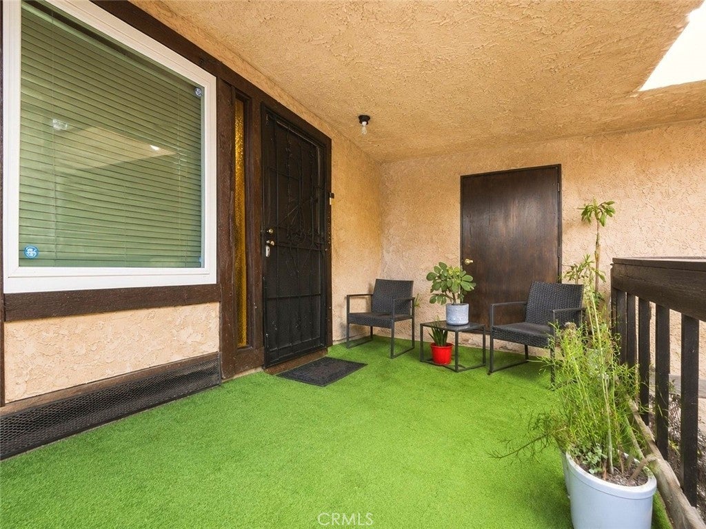 9312 Palm Street 205
