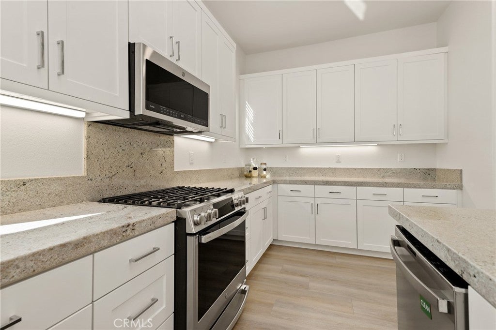 257 Sash, Irvine CA 92618 - Photo 19